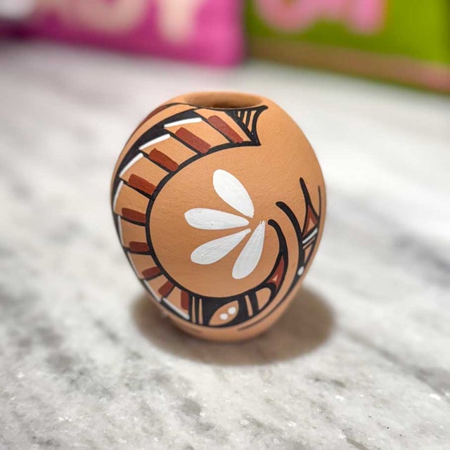 Authentic Native American Handcrafted Pottery | Cloud Chief & Co.