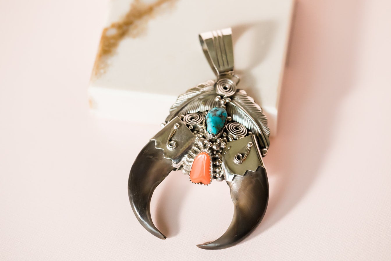 b-16】 one‐hand bear claw / Turquoise b-16】 one‐hand bear
